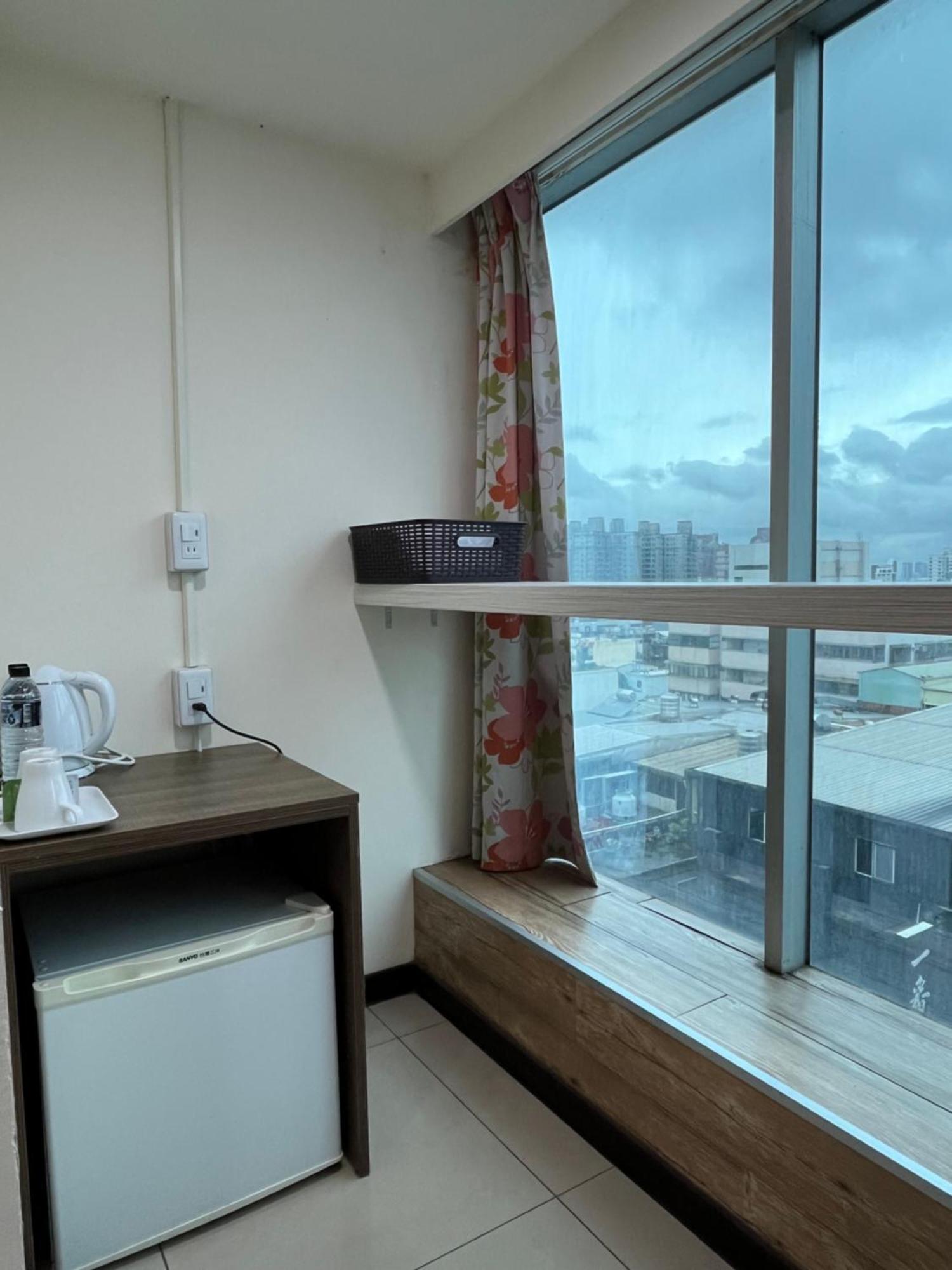 Yi Dian Yuan Hotel Zhongli Zimmer foto