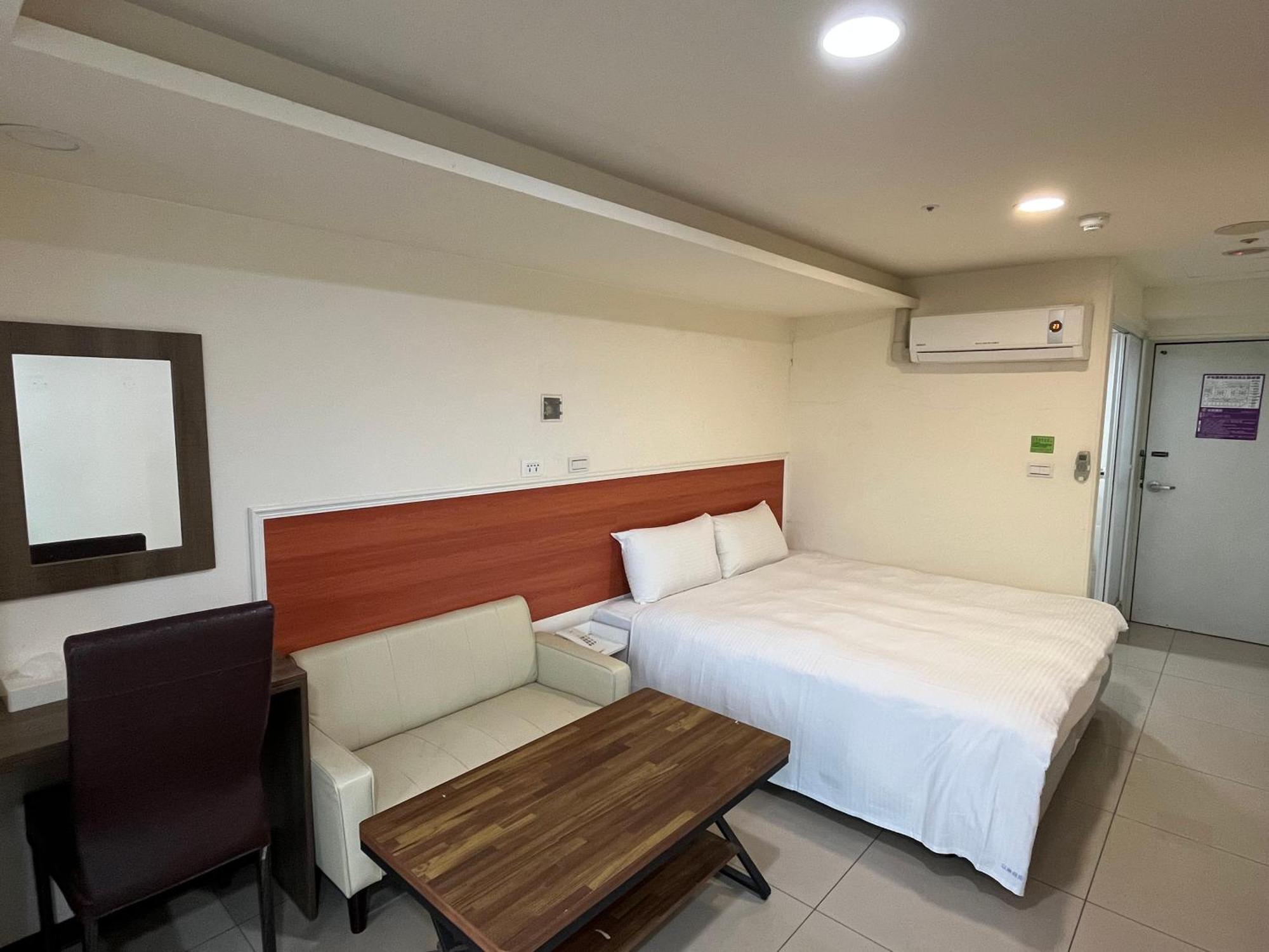 Yi Dian Yuan Hotel Zhongli Exterior foto
